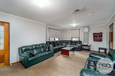 Property photo of 40 Gilmore Avenue Mount Austin NSW 2650