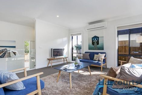 Property photo of 2/23A Dunoon Street Mooroolbark VIC 3138