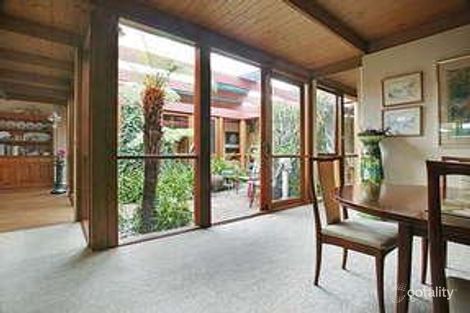 Property photo of 6 Macgowan Avenue Glen Huntly VIC 3163