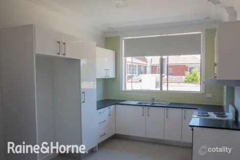 4/223 Windsor St, Richmond, NSW 2753