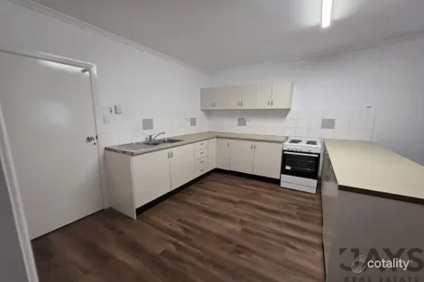 1/11 Deighton St, Mornington, QLD 4825