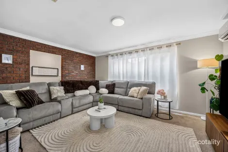 Property photo of 5 Mark Court Morphett Vale SA 5162