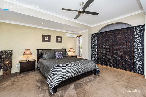 Property photo of 11 Auckland Way Hocking WA 6065