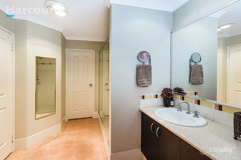 Property photo of 11 Auckland Way Hocking WA 6065