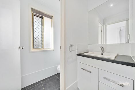 Property photo of 3 Barcoo Court Hillcrest QLD 4118