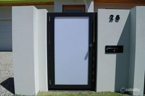 Property photo of 1/31 Oleander Avenue Biggera Waters QLD 4216
