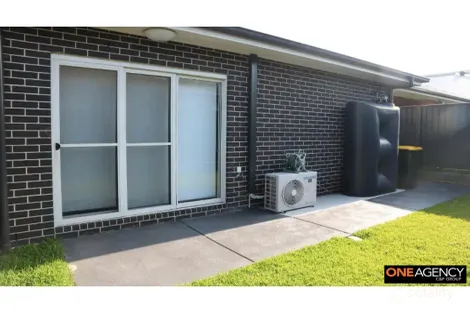 8b Holden Dr, Oran Park, NSW 2570