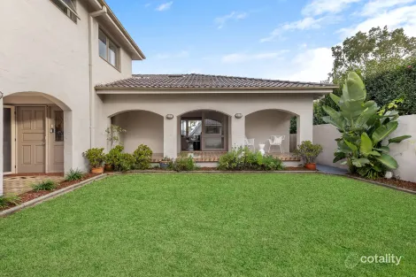 Property photo of 19 Milburn Place St Ives Chase NSW 2075