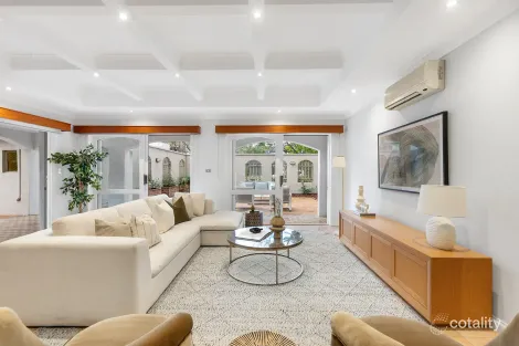 Property photo of 19 Milburn Place St Ives Chase NSW 2075