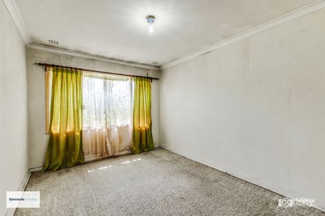 Property photo of 32 Girrawheen Avenue Girrawheen WA 6064
