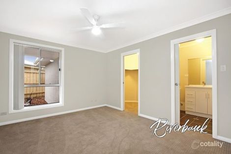 18 Dromedary Pl, Macquarie Links, NSW 2565