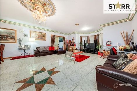 Property photo of 35 Milburn Circuit Caroline Springs VIC 3023