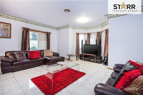 Property photo of 35 Milburn Circuit Caroline Springs VIC 3023