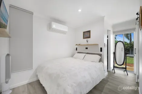 Property photo of 51 Andover Way Bulgarra WA 6714