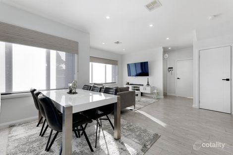 Property photo of 33 Gunbower Crescent Meadow Heights VIC 3048