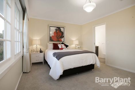 Property photo of 19 Halcyon Drive Wheelers Hill VIC 3150
