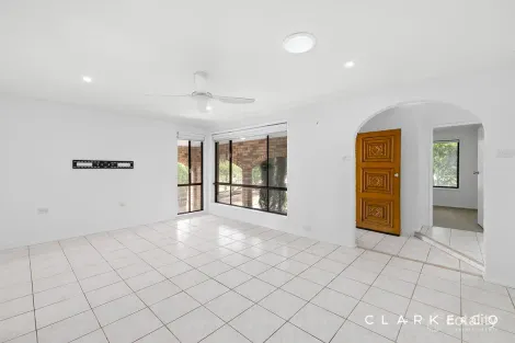 Property photo of 22 Wakehurst Crescent Metford NSW 2323