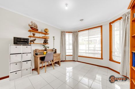 Property photo of 47 Lincolne Crescent Roxburgh Park VIC 3064