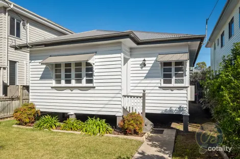 Property photo of 17 Murray Street Sandgate QLD 4017