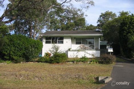 2 Inderan Ave, Lake Haven, NSW 2263