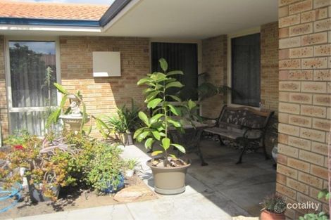 Property photo of 18 Carbridge Way Duncraig WA 6023