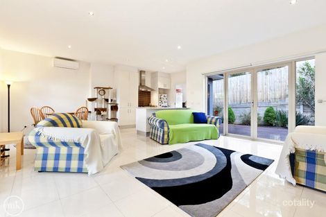 Property photo of 2/6 Graeme Avenue Montmorency VIC 3094