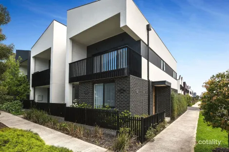 Property photo of 6 Auburn Walk Burwood East VIC 3151