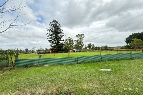 240 Gurner Ave, Kemps Creek, NSW 2178