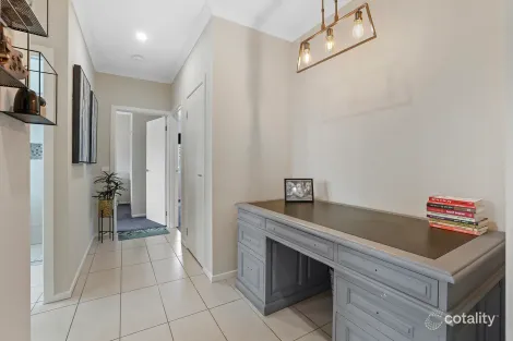 Property photo of 18 Paramount Drive Warragul VIC 3820