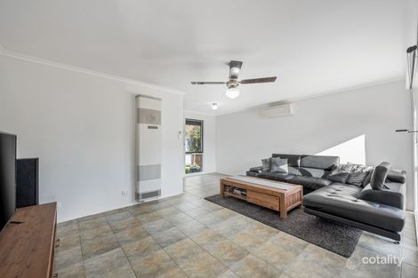 Property photo of 40 Franleigh Drive Narre Warren VIC 3805