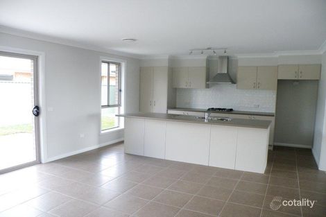 Property photo of 84 Freeman Circuit Llanarth NSW 2795