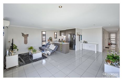 Property photo of 19 Georgia Drive Parkhurst QLD 4702