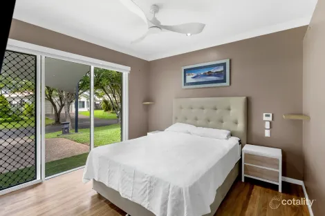 Property photo of 2 Bridge Close Brinsmead QLD 4870