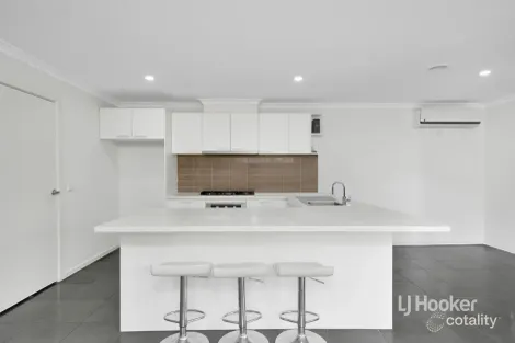 Property photo of 8 Mingay Close Truganina VIC 3029