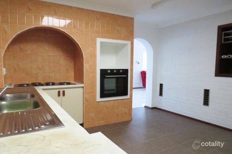 Property photo of 20 Brie Brie Crescent Kalamunda WA 6076