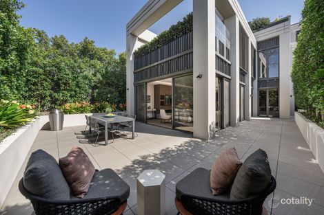 Property photo of 2/42 Washington Street Toorak VIC 3142