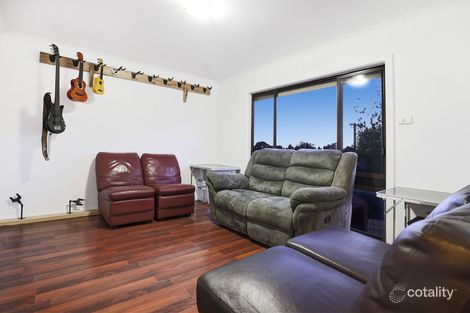 Property photo of 18 Kirkbride Way Craigieburn VIC 3064