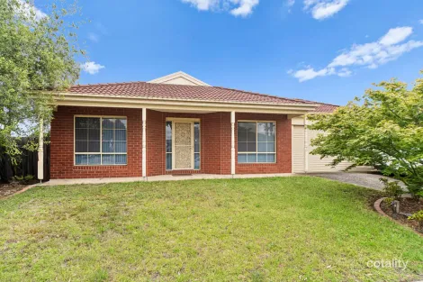 1 Chardonnay Dr, Skye, VIC 3977
