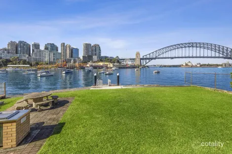 Property photo of 17/21 East Crescent Street McMahons Point NSW 2060