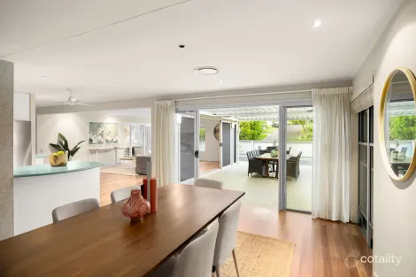 Property photo of 2 Gleneagle Street Kenmore QLD 4069