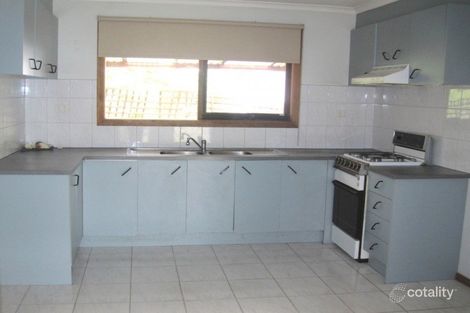 Property photo of 1/72 Yarra Avenue Reservoir VIC 3073