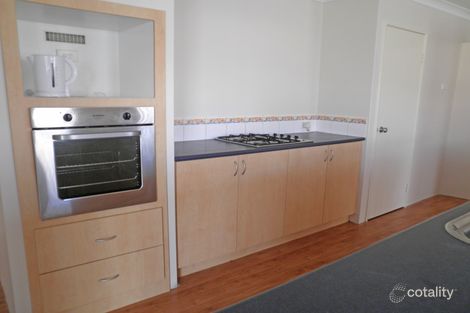 Property photo of 14 Honeymyrtle Grange Halls Head WA 6210