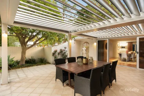 Property photo of 2 Gleneagle Street Kenmore QLD 4069