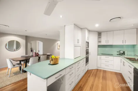 Property photo of 2 Gleneagle Street Kenmore QLD 4069