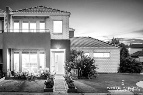 Property photo of 4 Oldis Close Caroline Springs VIC 3023