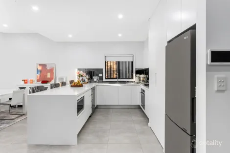 Property photo of 1 Clerke Place Kings Langley NSW 2147