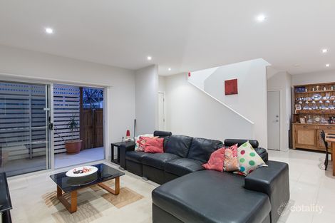 Property photo of 9/99 Ashby Street Fairfield QLD 4103