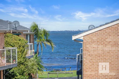 Property photo of 2/12 Wallarah Road Gorokan NSW 2263