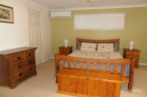 Property photo of 4 Lawrence Court Tannum Sands QLD 4680