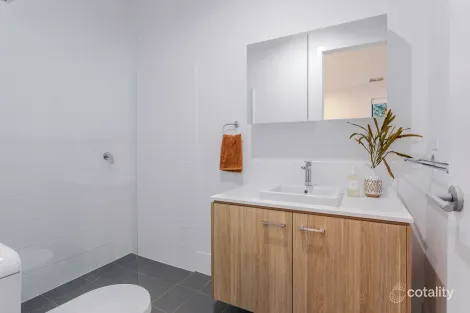 Property photo of 23 Abercrombie Avenue Woodforde SA 5072